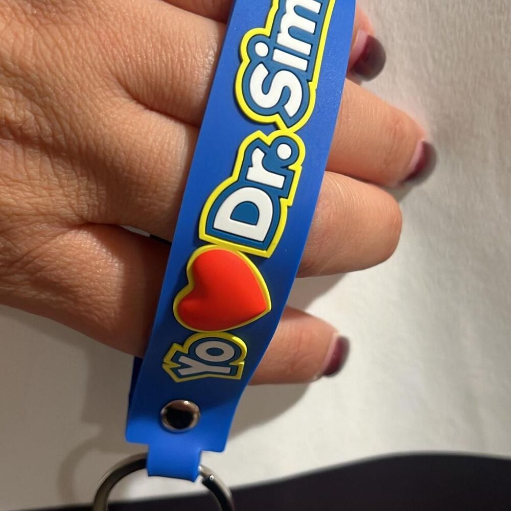 Dr. Simi White and Blue Collectible Keychain - Picture 6 of 8